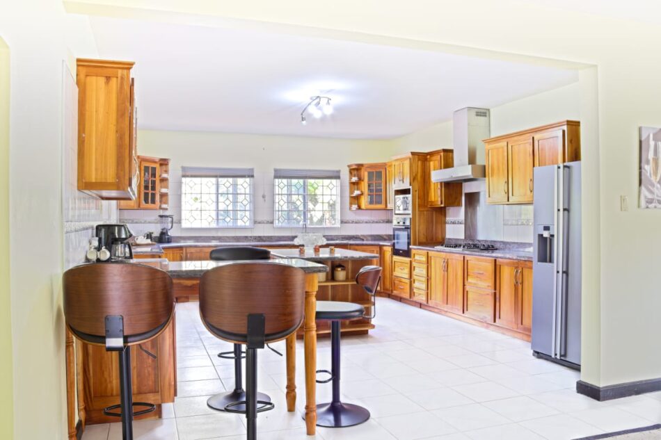 Grand Hosting Kitchen